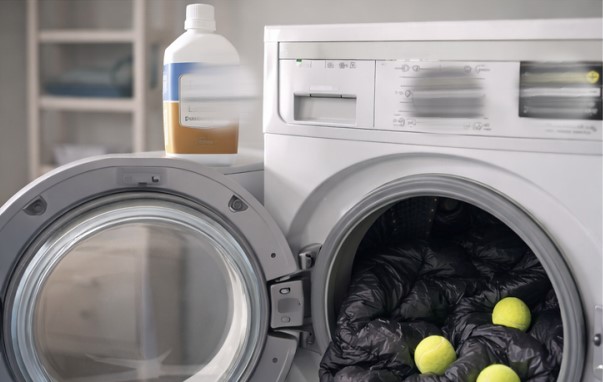 Detersivo liquido specifico per lavare piumini